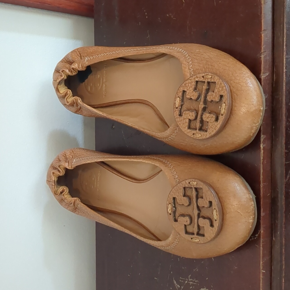 Tory Burch tan flats size 8